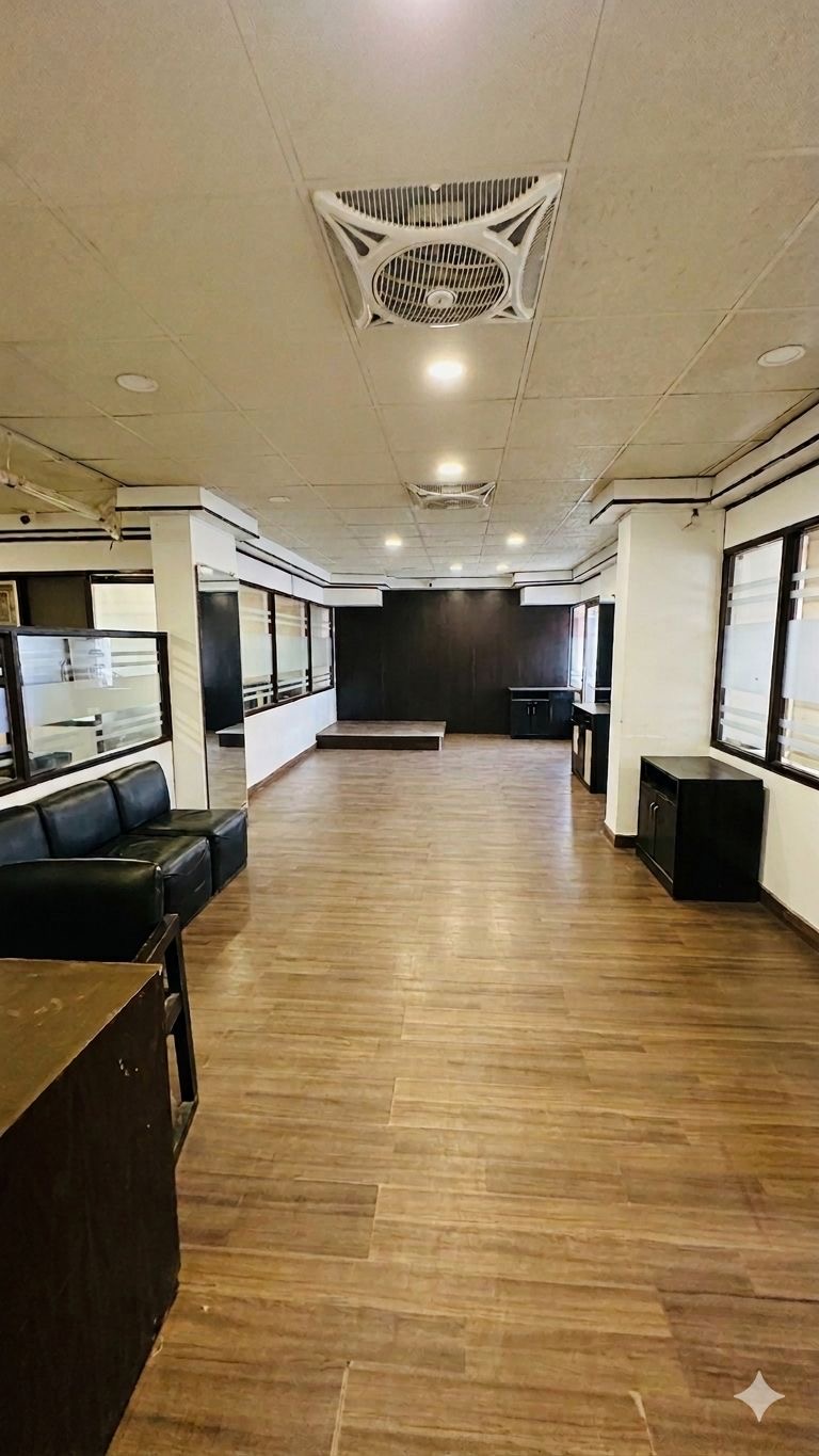 Contemporary Office Space with a Clean Aesthetic