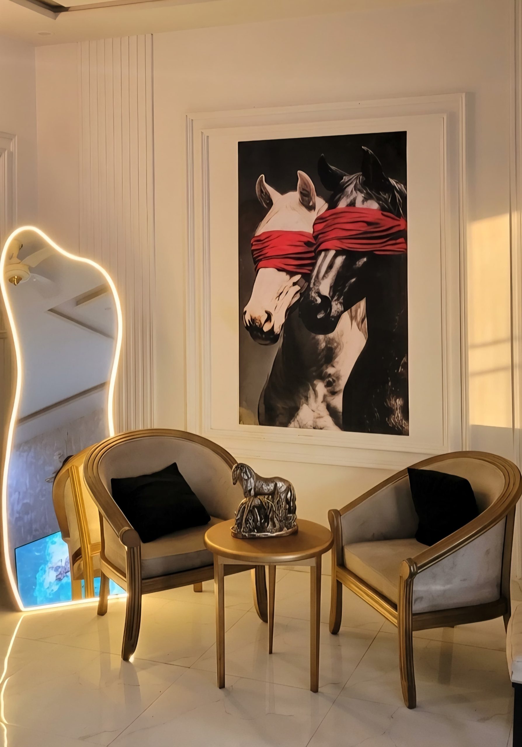 Luxe Couple Retreat Johar Town near Emporium Mall