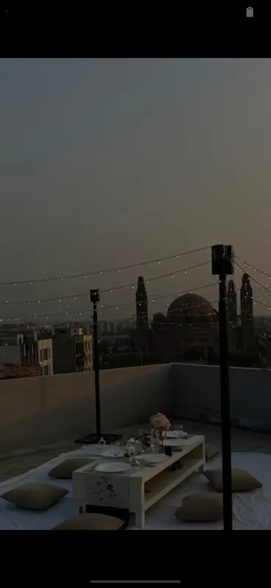 So its a roof top in bahria town lhr on main