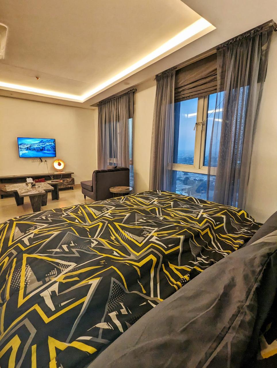 Luxury 1BR | Self Check-in | DHA Phase