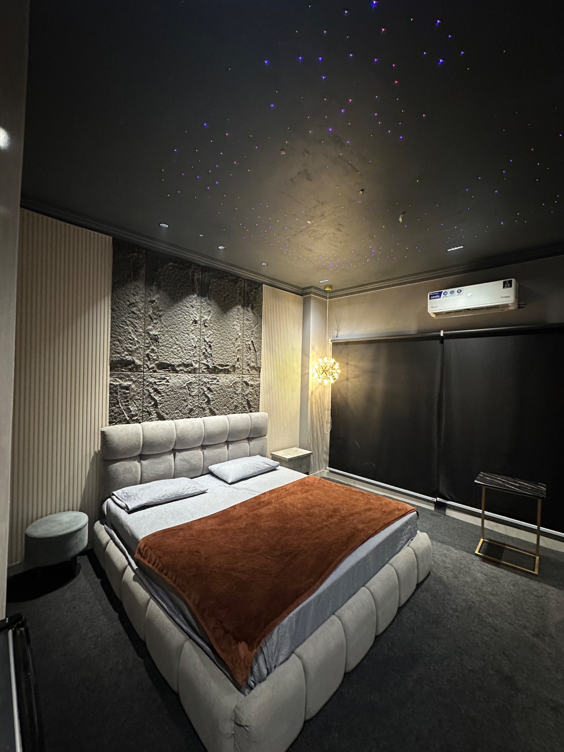 STARLIGHT STUDIO