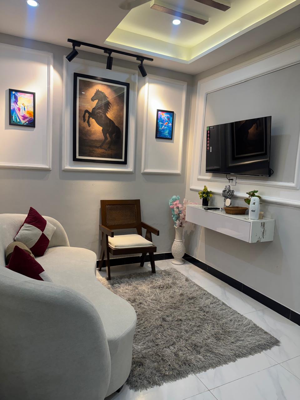 Modern 2 bed Appartment, centrally located.