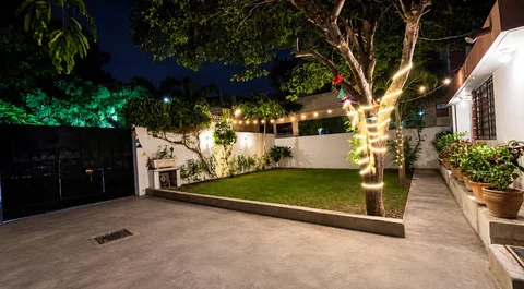 Outdoor lawn space