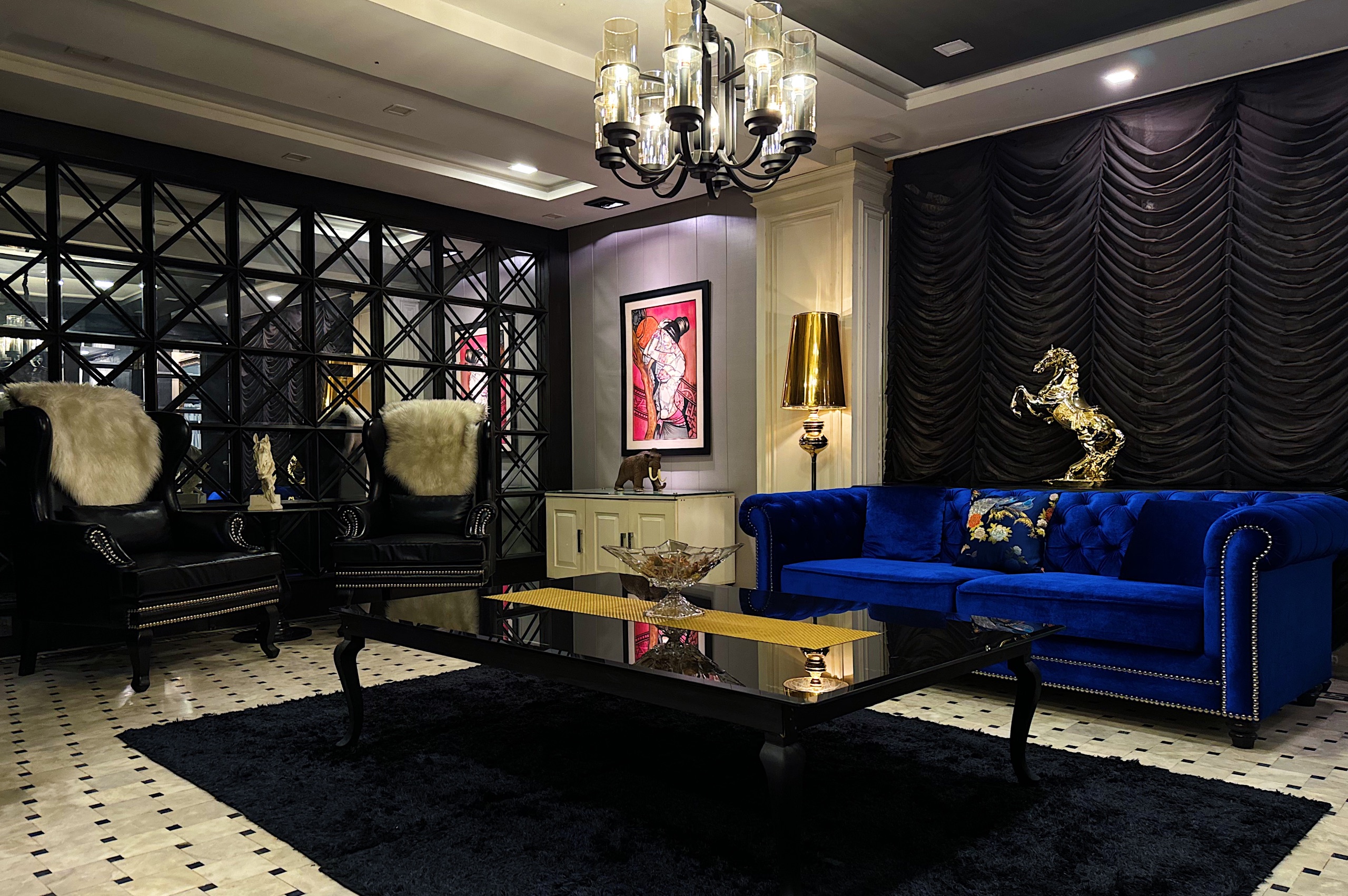 Designer Penthouse | Stunning Views | Bahria Town